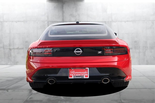 Nissan Z Vehicle Full-screen Gallery Image 6