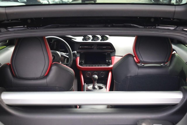 Nissan Z Vehicle Full-screen Gallery Image 8