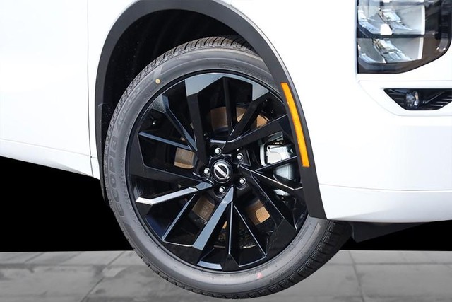 Nissan Rogue Plug-In Hybrid Vehicle Image 03