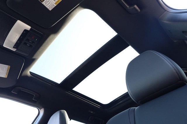 Nissan Rogue Plug-In Hybrid Vehicle Image 10