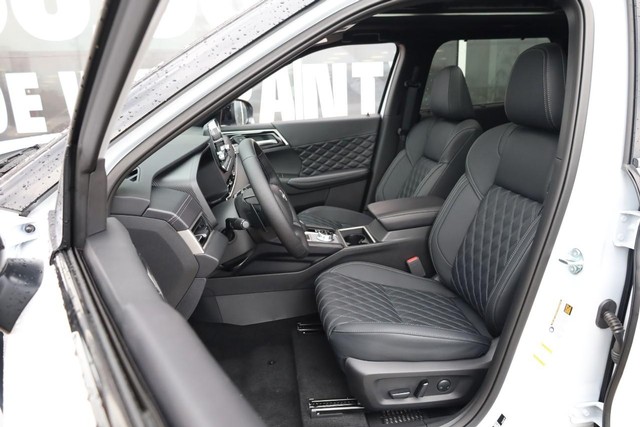 Nissan Rogue Plug-In Hybrid Vehicle Image 08