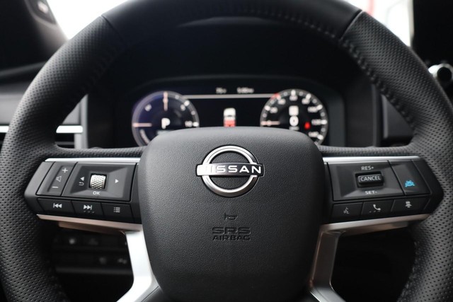 Nissan Rogue Plug-In Hybrid Vehicle Image 11