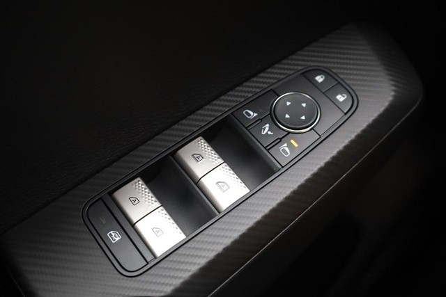 Nissan Rogue Plug-In Hybrid Vehicle Image 19