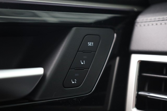 Nissan Rogue Plug-In Hybrid Vehicle Image 20