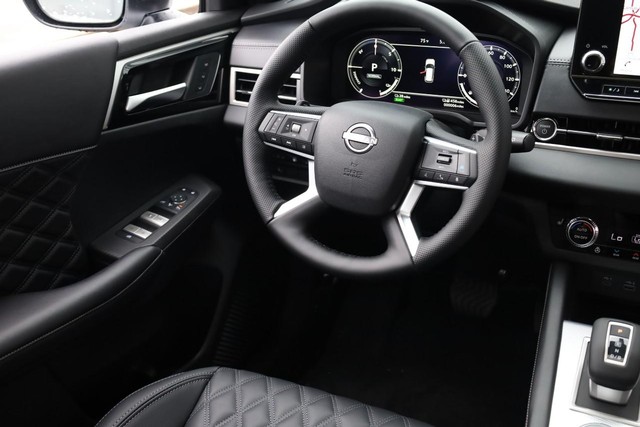 Nissan Rogue Plug-In Hybrid Vehicle Image 27