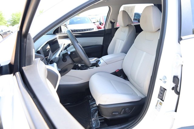 Hyundai Tucson Vehicle Full-screen Gallery Image 8