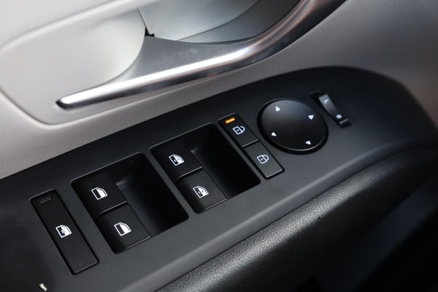 Hyundai Tucson Vehicle Full-screen Gallery Image 17