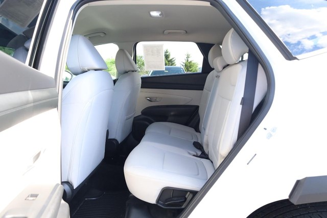 Hyundai Tucson Vehicle Full-screen Gallery Image 20