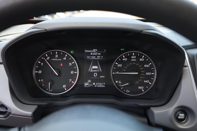 Subaru Crosstrek Vehicle Image 11
