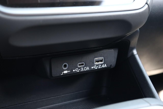 Subaru Crosstrek Vehicle Image 14