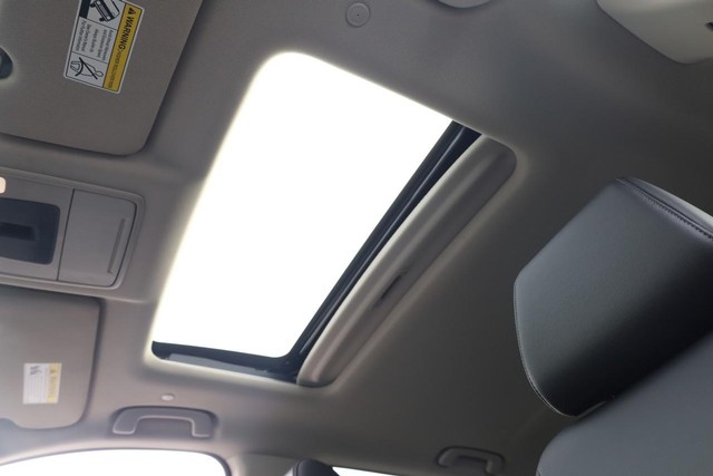 Honda CR-V Vehicle Full-screen Gallery Image 9
