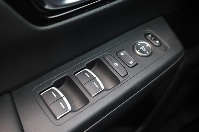 Honda CR-V Vehicle Full-screen Gallery Image 18