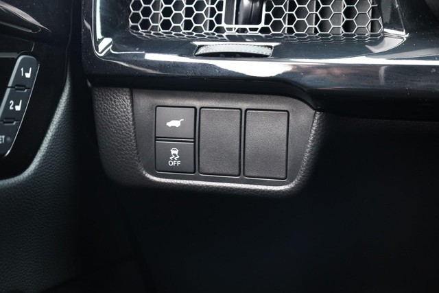 Honda CR-V Vehicle Full-screen Gallery Image 20