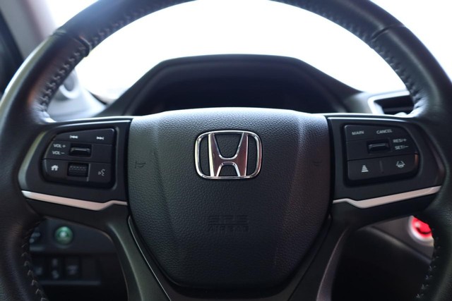 Honda Ridgeline Vehicle Full-screen Gallery Image 9