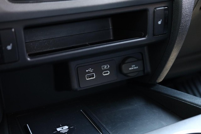 Honda Ridgeline Vehicle Full-screen Gallery Image 14