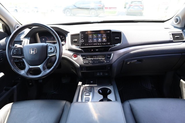 Honda Ridgeline Vehicle Full-screen Gallery Image 21