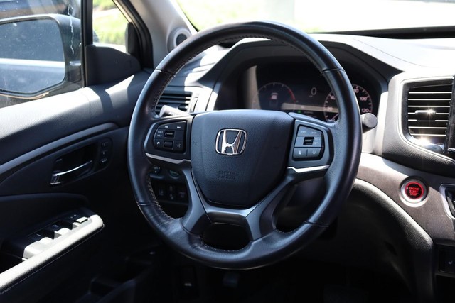 Honda Ridgeline Vehicle Full-screen Gallery Image 22