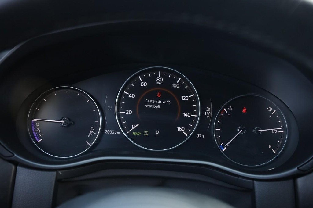 Mazda CX-50 Hybrid Vehicle Full-screen Gallery Image 12