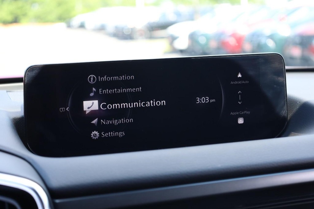 Mazda CX-50 Hybrid Vehicle Full-screen Gallery Image 13