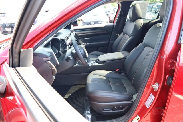 Mazda CX-50 Hybrid Vehicle Image 08