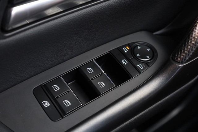Mazda CX-50 Hybrid Vehicle Image 19