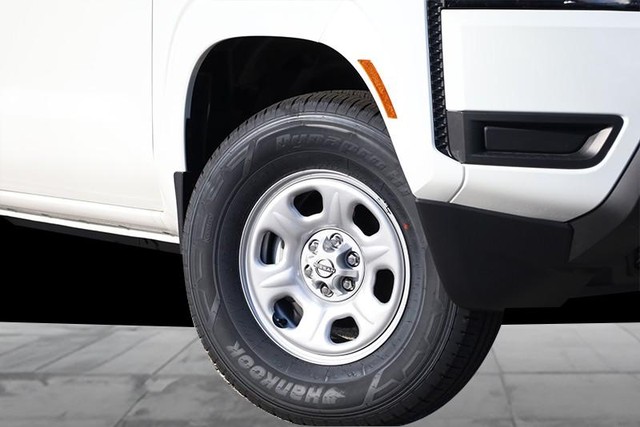 Nissan Frontier Vehicle Image 03