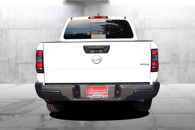 Nissan Frontier Vehicle Image 06