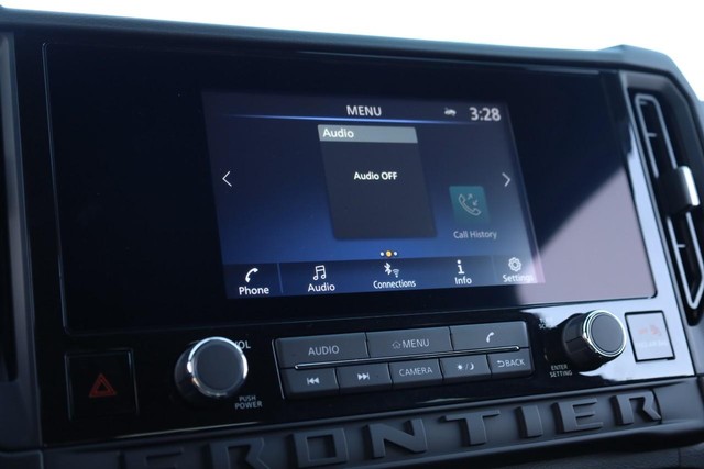 Nissan Frontier Vehicle Image 11
