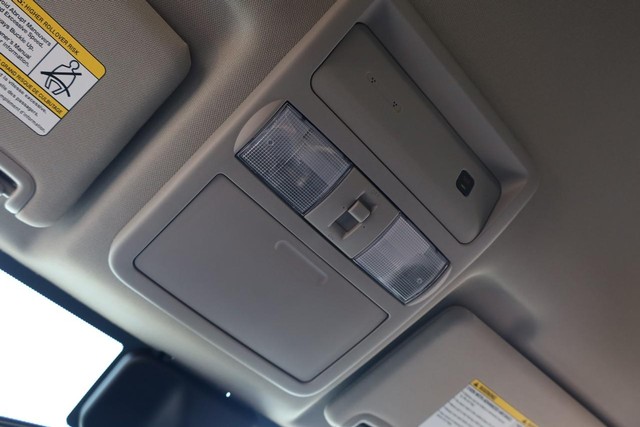 Nissan Frontier Vehicle Image 17