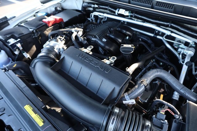 Nissan Frontier Vehicle Image 25
