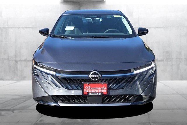 Nissan Sentra Vehicle Image 04