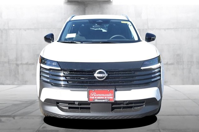 Nissan Kicks Vehicle Image 04