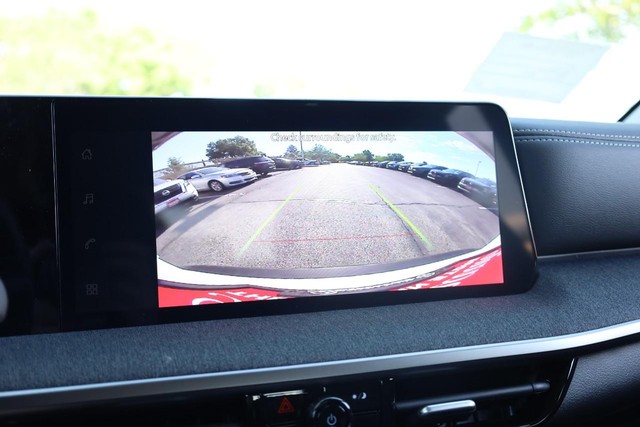 Nissan Kicks Vehicle Image 12