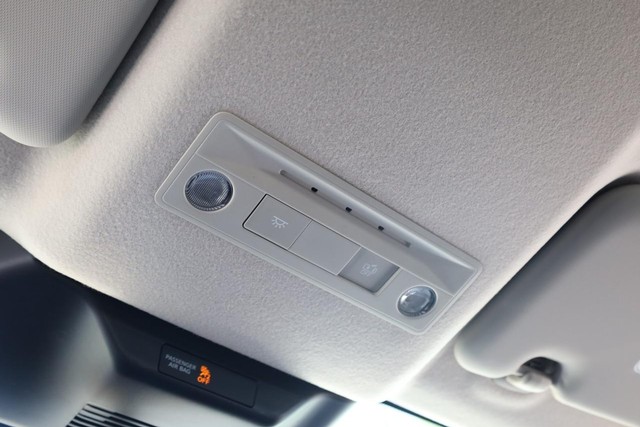 Nissan Kicks Vehicle Image 17