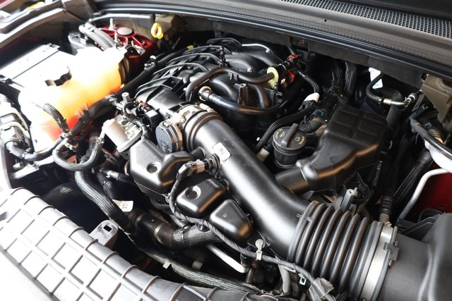 Jeep Grand Cherokee L Vehicle Full-screen Gallery Image 32