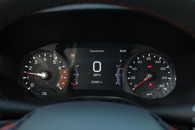 Jeep Compass Vehicle Full-screen Gallery Image 10