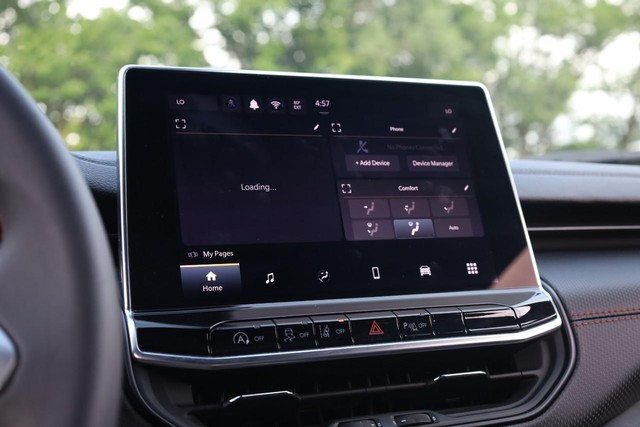 Jeep Compass Vehicle Full-screen Gallery Image 11