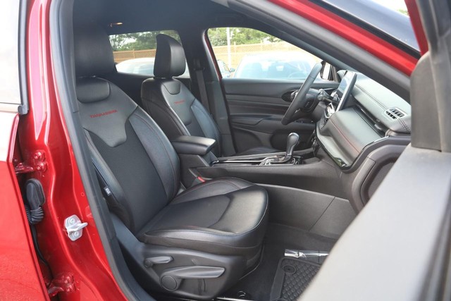 Jeep Compass Vehicle Full-screen Gallery Image 24