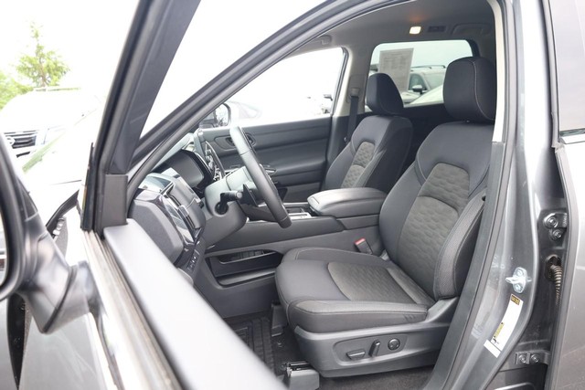 Nissan Pathfinder Vehicle Image 10