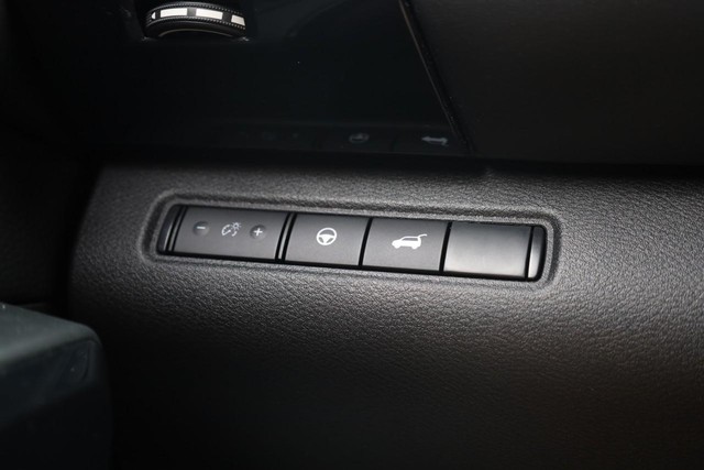 Nissan Pathfinder Vehicle Image 20