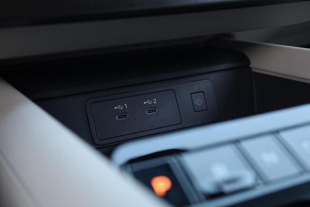 Nissan Murano Vehicle Image 19