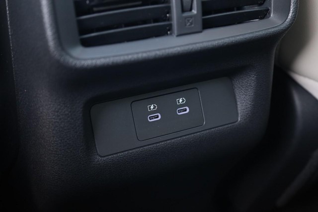 Nissan Murano Vehicle Image 27