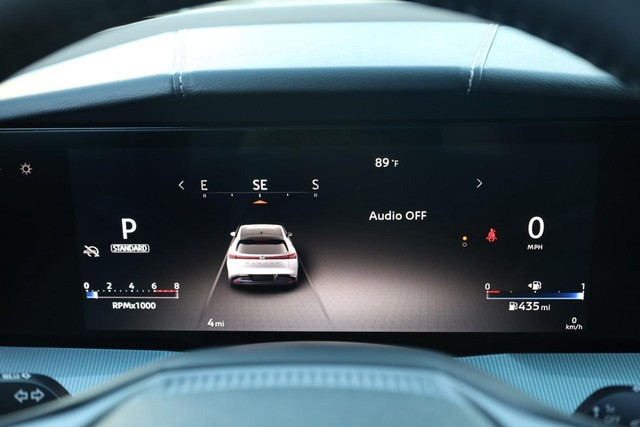 Nissan Murano Vehicle Image 13