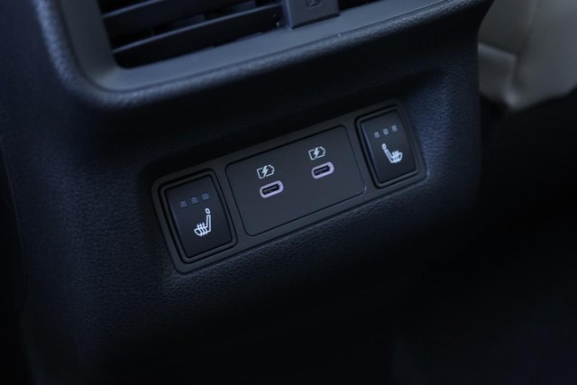 Nissan Murano Vehicle Image 28