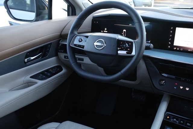 Nissan Murano Vehicle Image 30