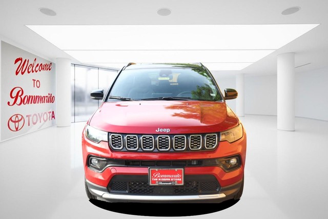 Jeep Compass Vehicle Full-screen Gallery Image 4