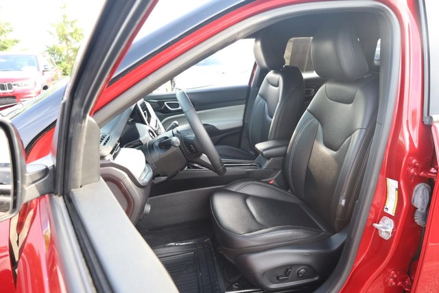 Jeep Compass Vehicle Full-screen Gallery Image 8