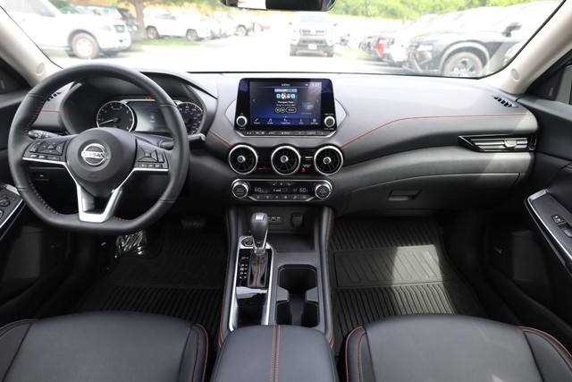 Nissan Sentra Vehicle Image 23