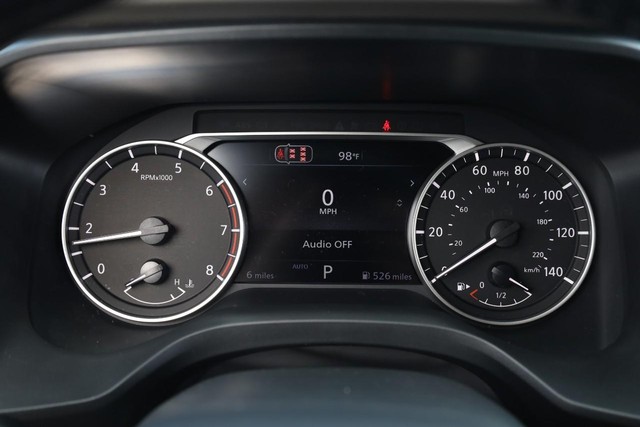 Nissan Rogue Vehicle Image 12