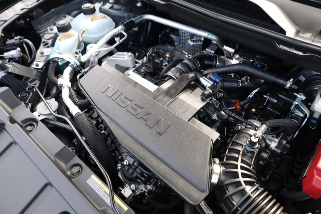 Nissan Rogue Vehicle Image 26